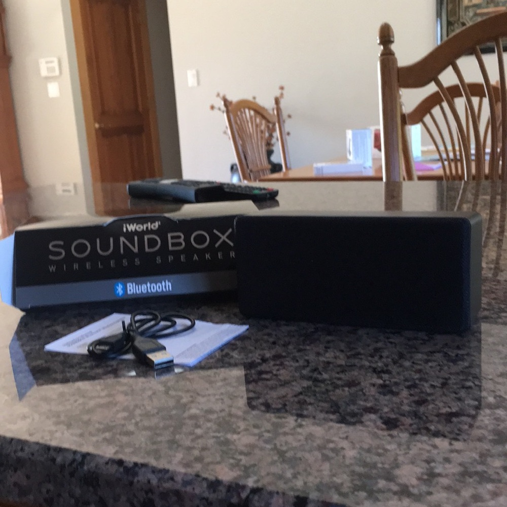 iWorld Soundbox Bluetooth            Wireless Speaker